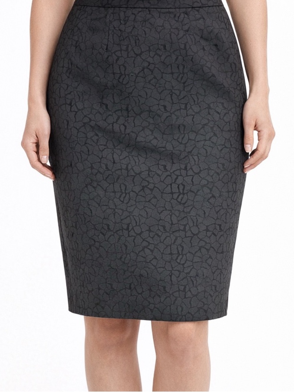 Calvin Klein Black Embossed Patterned Pencil Skirt Size 8